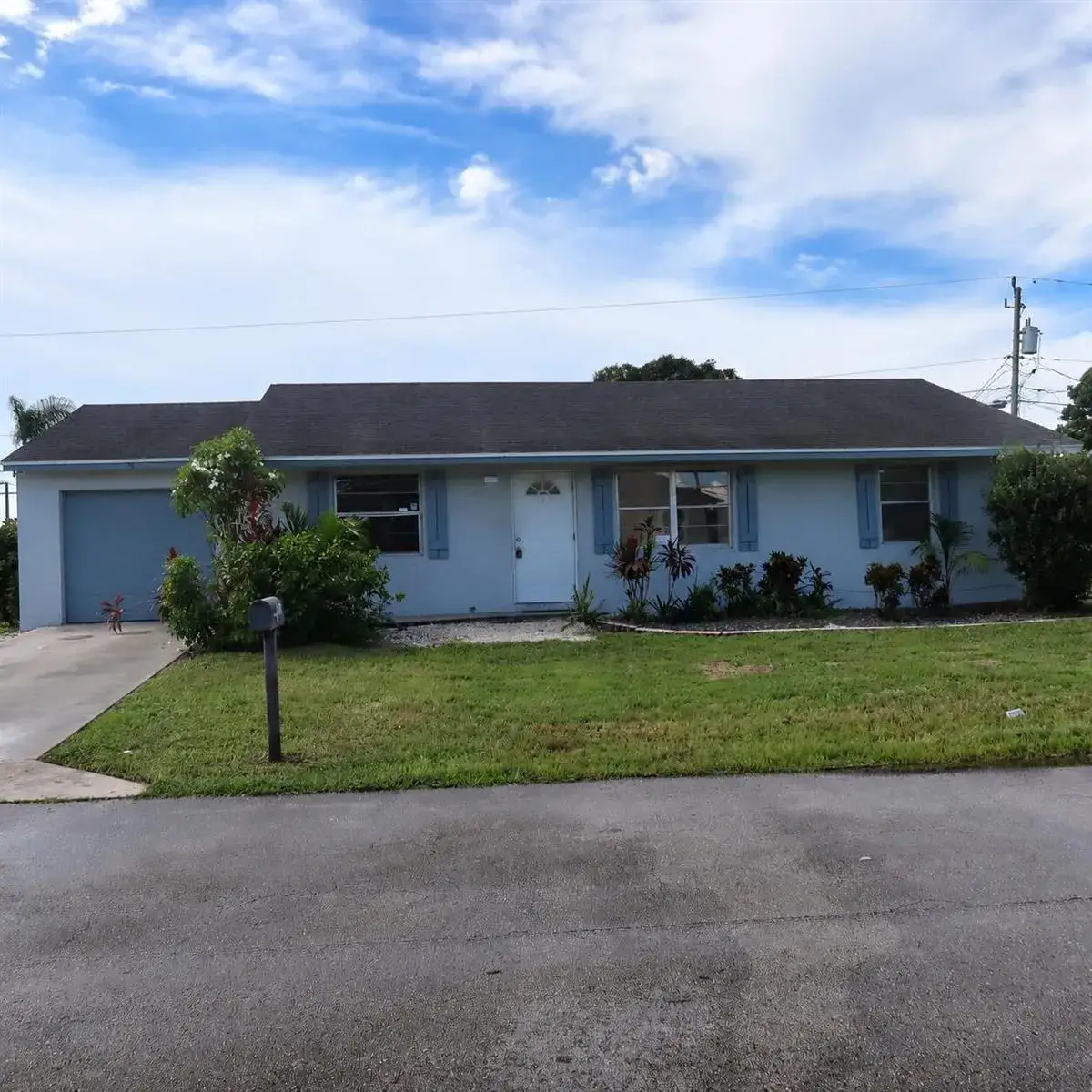 3 bedroom 2 bath Residential for sale at 9052 MELODY Road, Lake Worth FL 33467