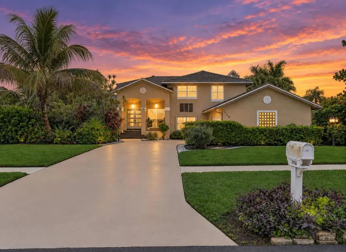 3 bedroom 3 bath Residential for sale at 2158 Portland Avenue, Wellington FL 33414