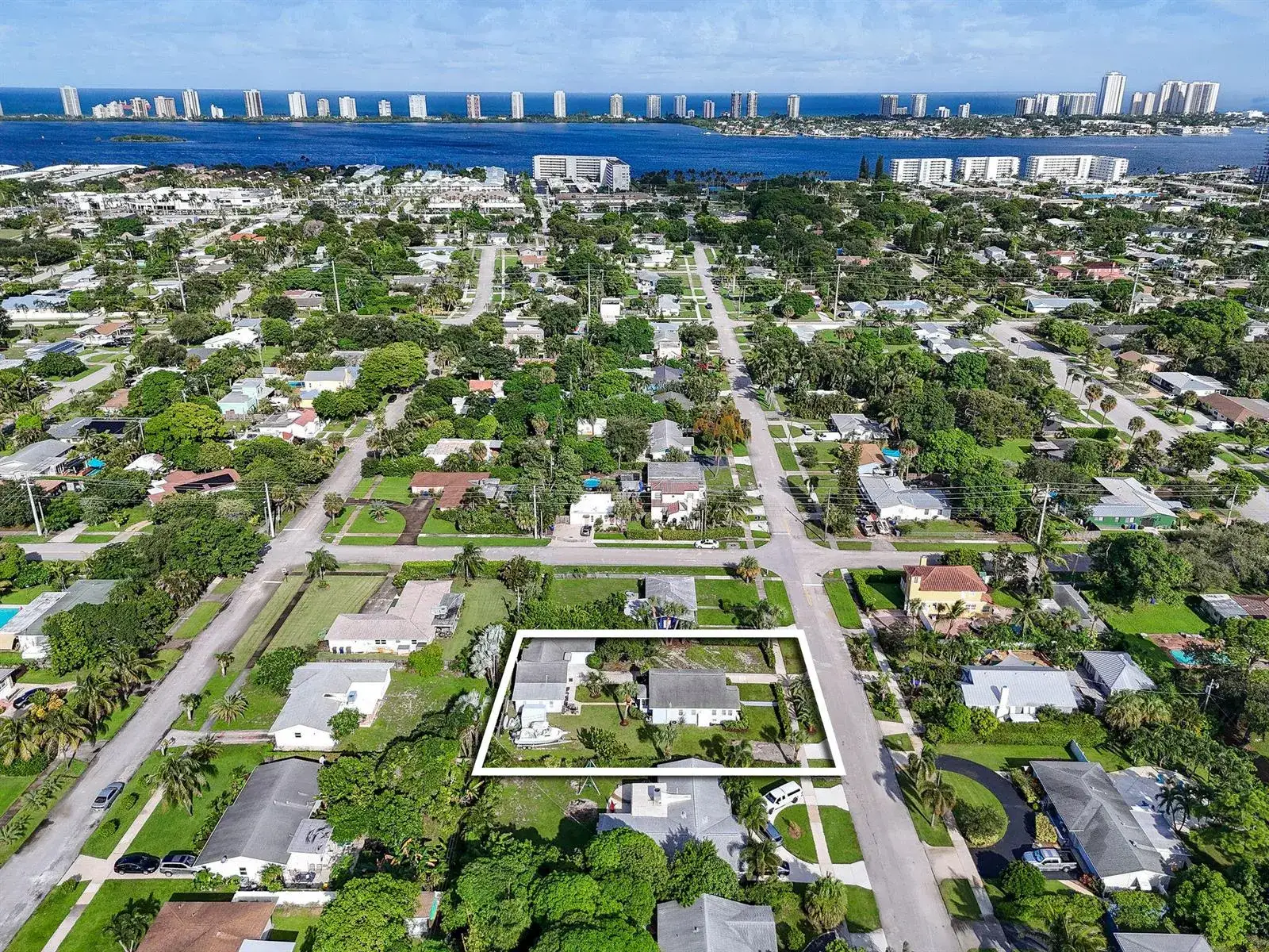 415 Greenbriar Drive, West Palm Beach FL 33403