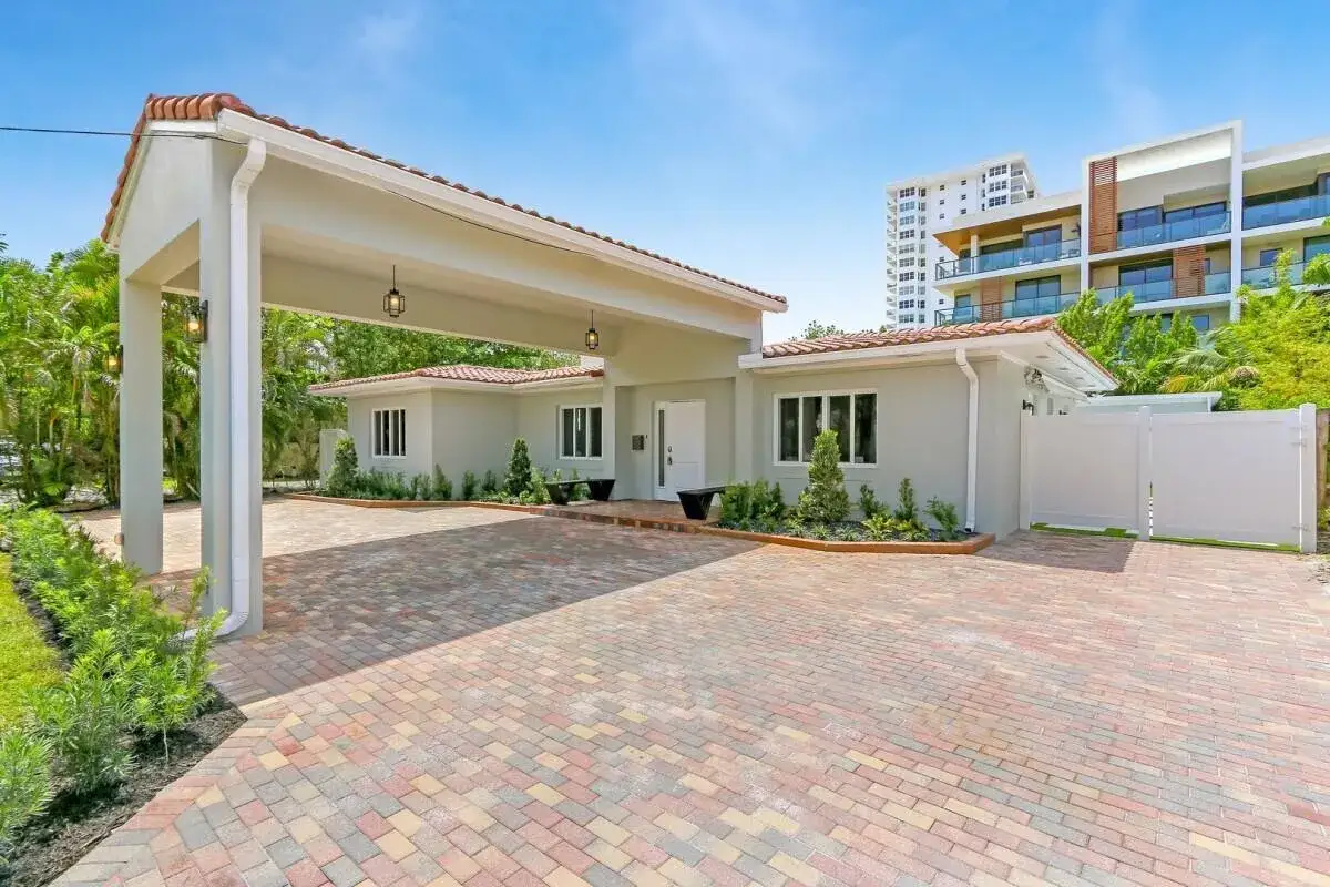 3 bedroom 3 bath Residential for sale at 3025 Center Avenue, Fort Lauderdale FL 33308