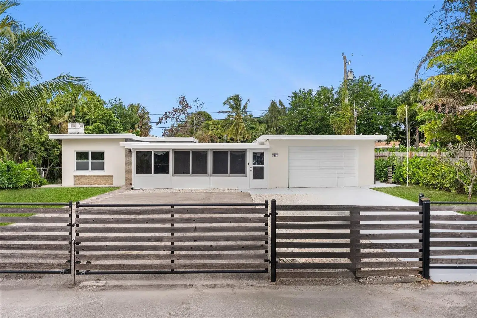 4 bedroom 2 bath Residential for sale at 1891 RIDGE Road, FL 33408