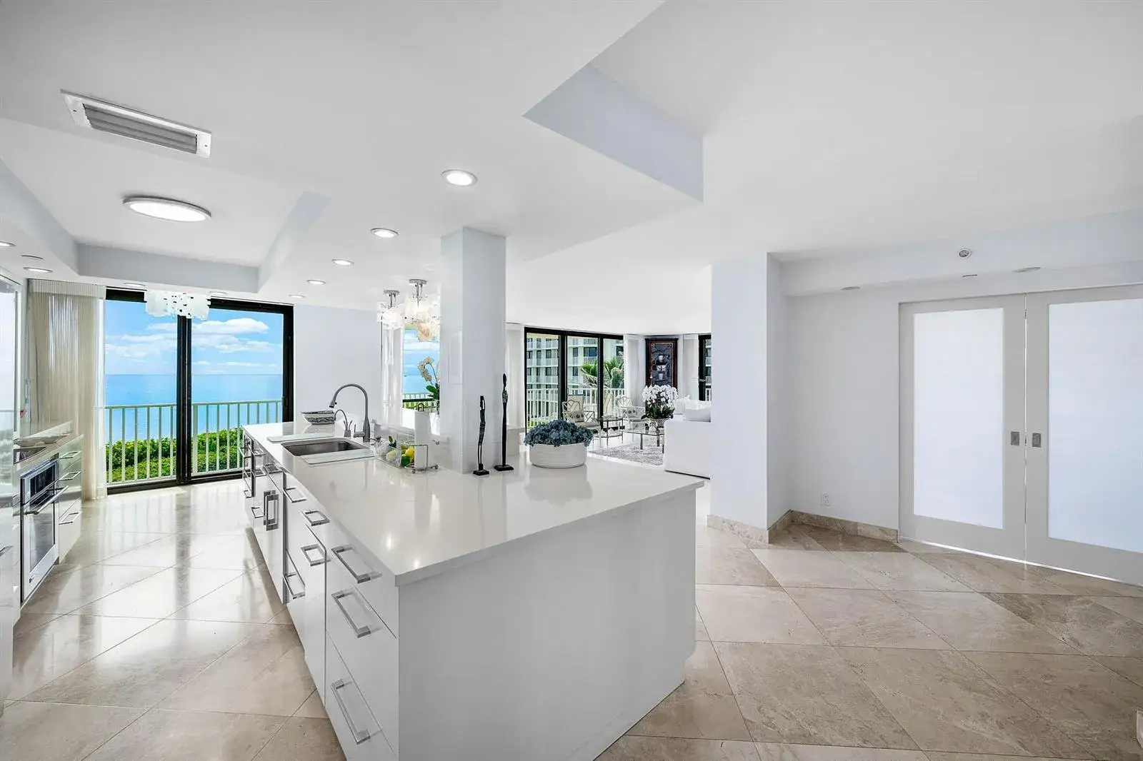 3 bedroom 2 bath Residential for sale at 3360 S Ocean Boulevard # I, Palm Beach FL 33480