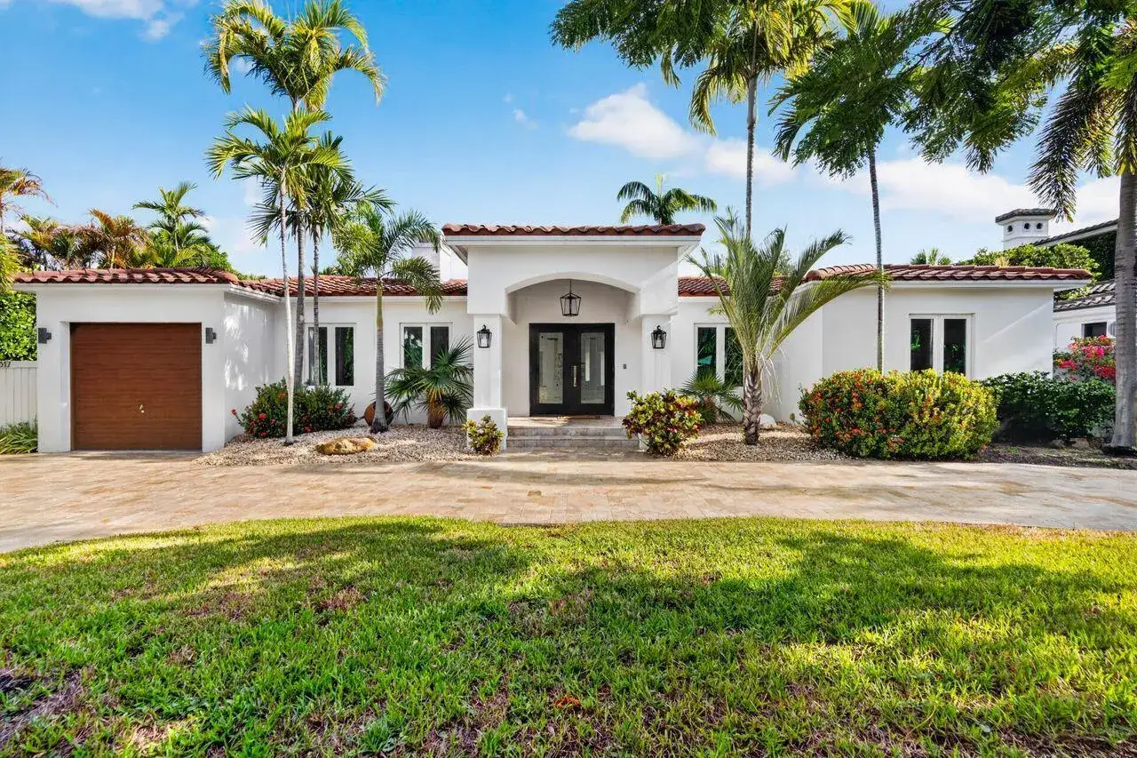 4 bedroom 3 bath Residential for sale at 2317 NE 12TH Street, Fort Lauderdale FL 33304