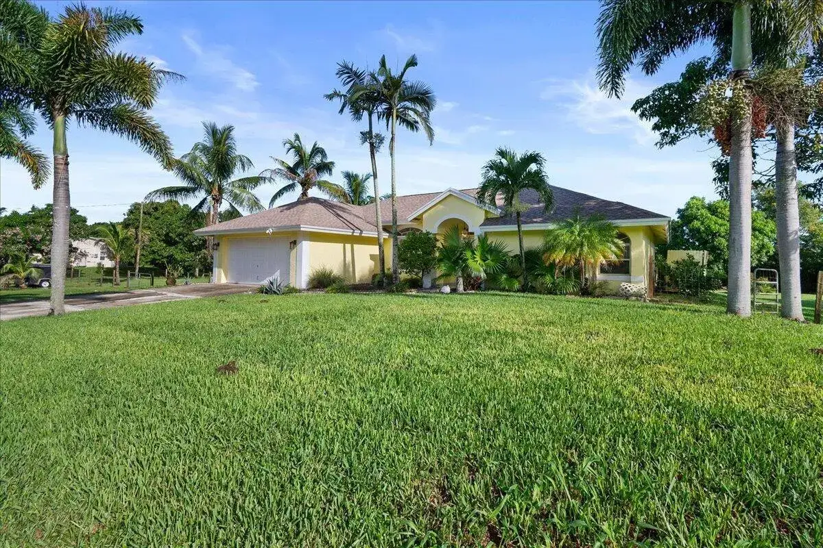 3 bedroom 2 bath Residential for sale at 17713 32nd Lane N, Loxahatchee FL 33470