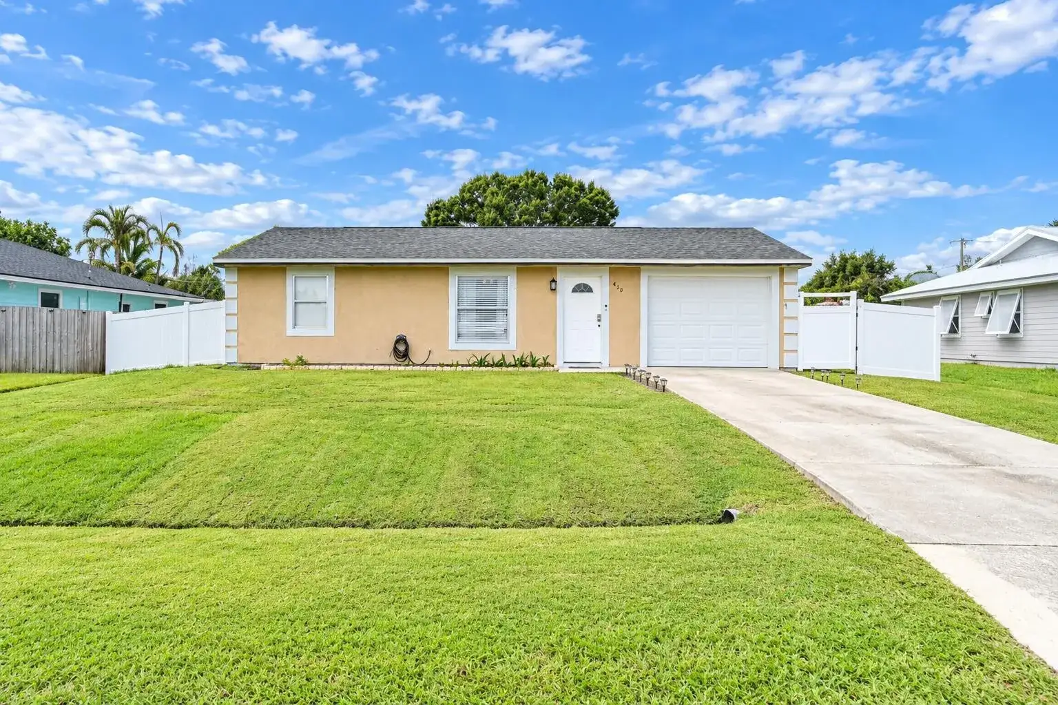 2 bedroom 1 bath Residential for sale at 420 SW Parish Terrace, Port St. Lucie FL 34984