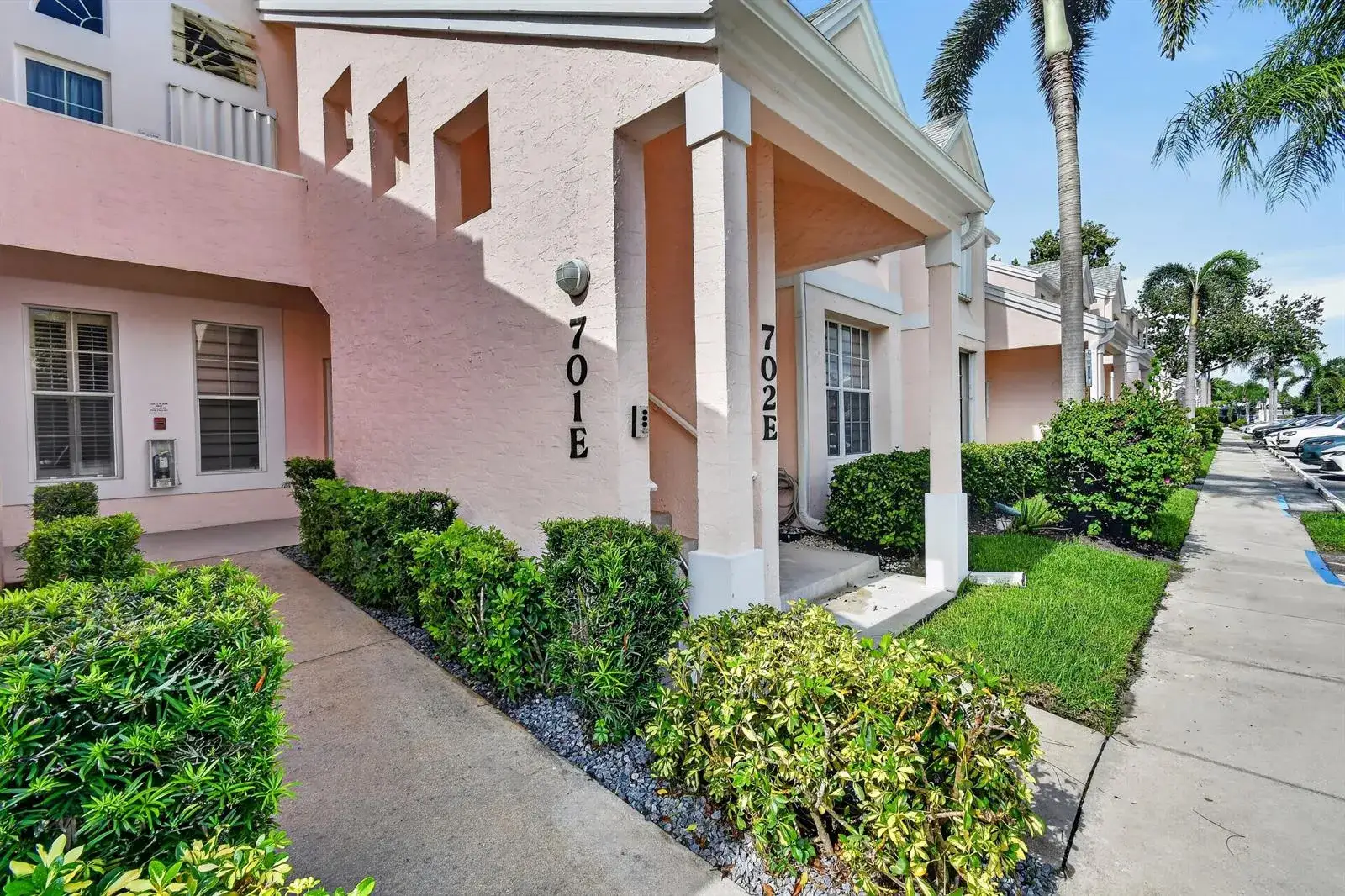 2 bedroom 2 bath Residential for sale at 701 MUIRFIELD Court # 701E, Jupiter FL 33458