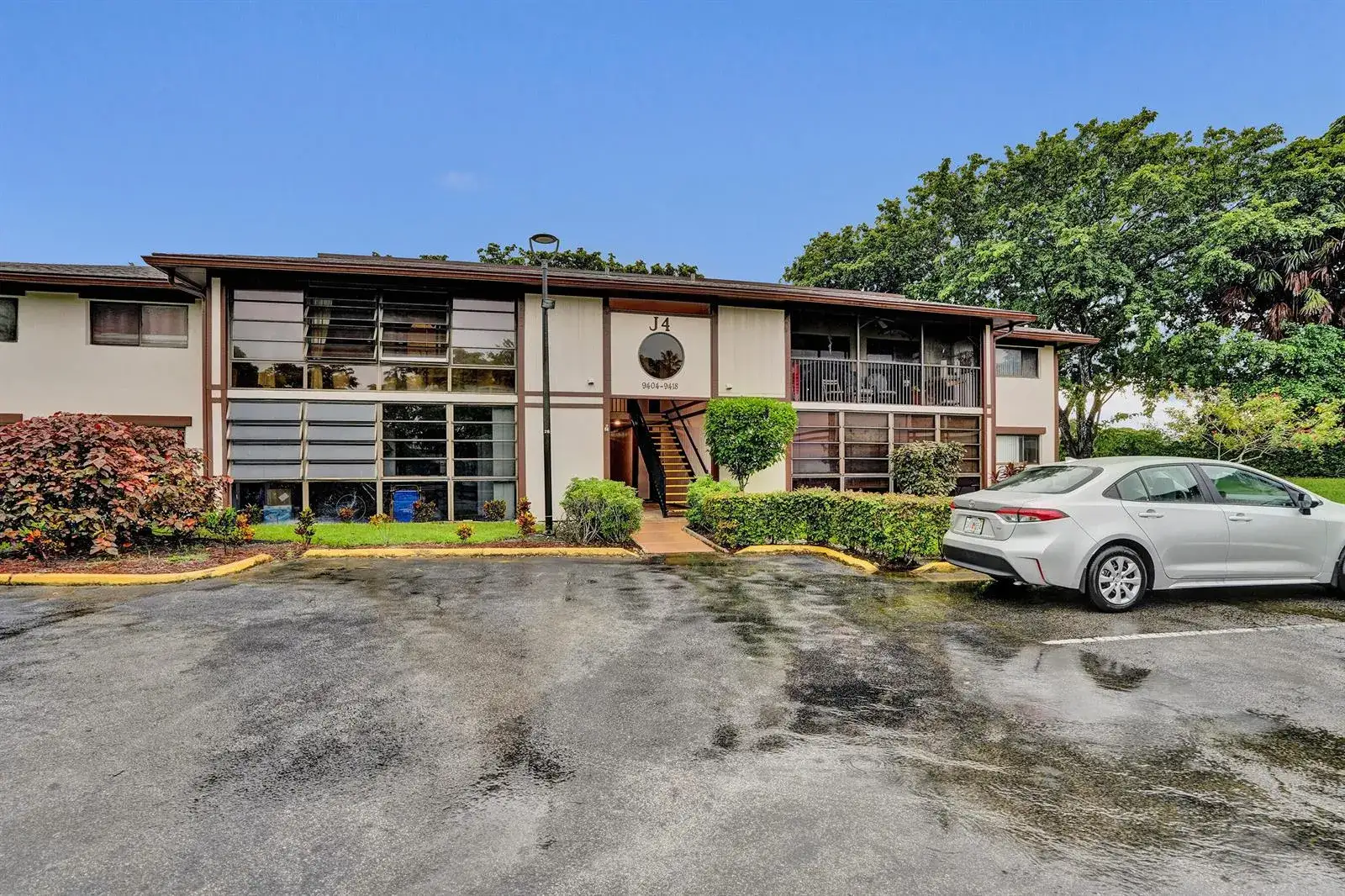 9414 S BELFORT Circle # 215, Tamarac FL 33321