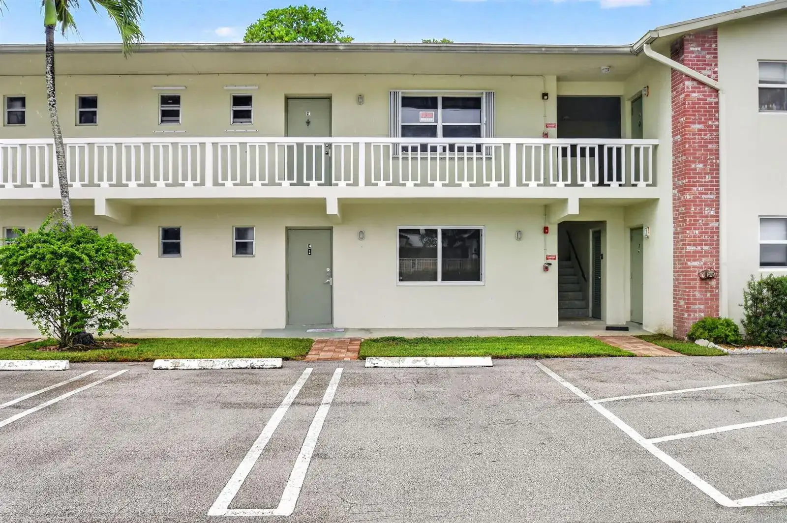 1 bedroom 1 bath Residential for sale at 658 NE 6TH Court E, Boynton Beach FL 33435