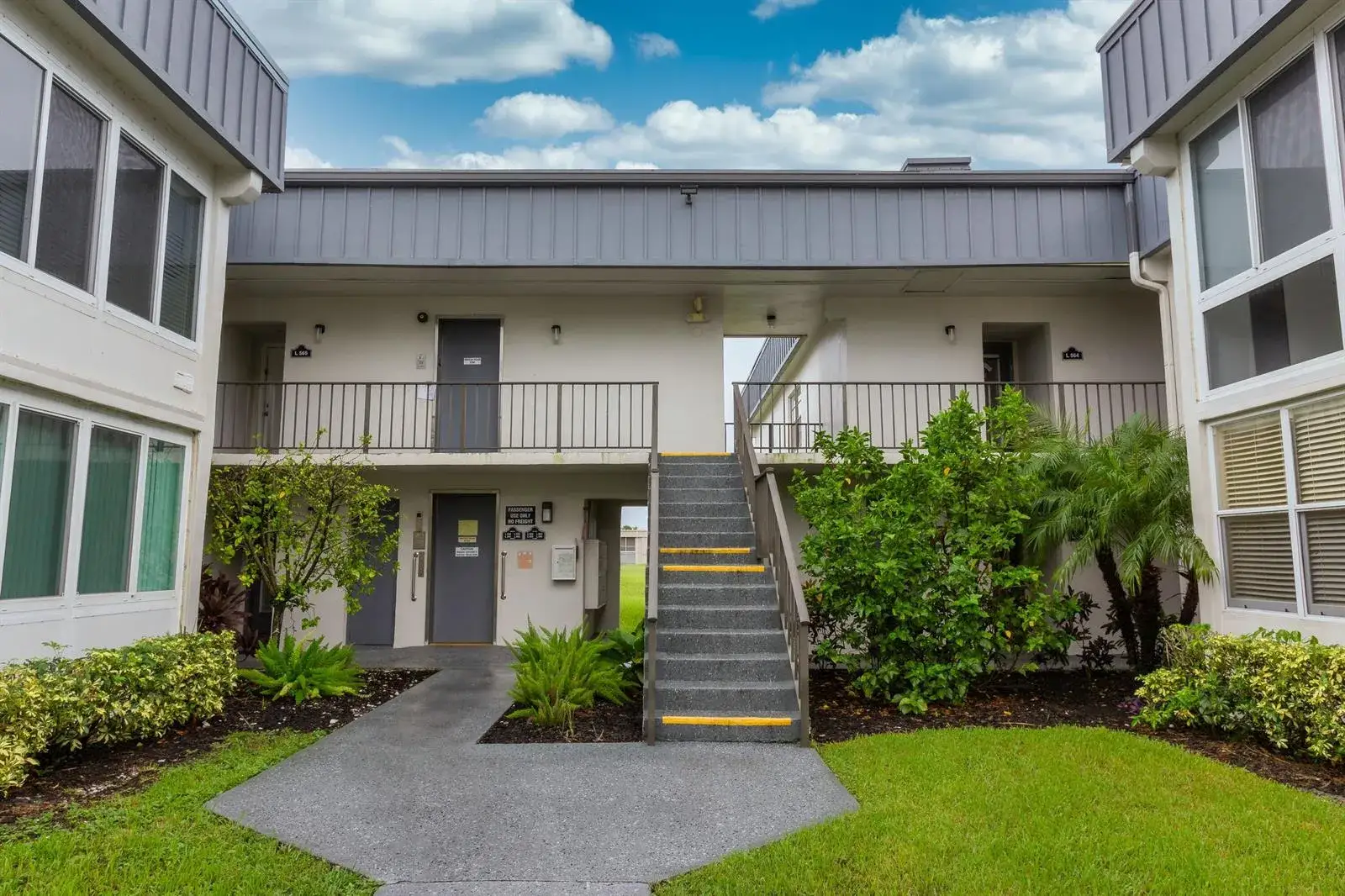 2 bedroom 2 bath Residential for sale at 557 PIEDMONT L, Delray Beach FL 33484