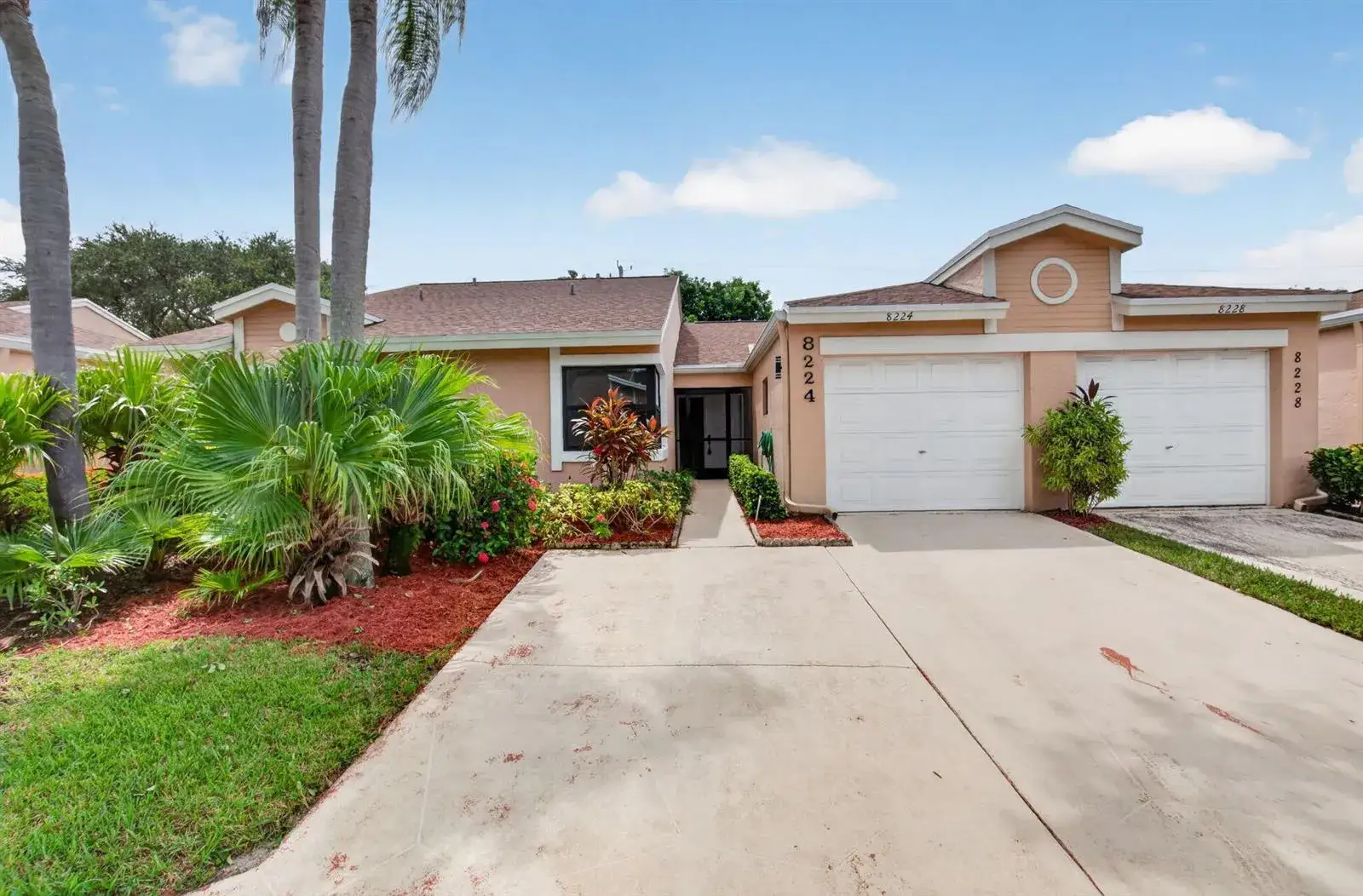 2 bedroom 2 bath Residential for sale at 8224 SUMMERBREEZE Lane, Boca Raton FL 33496