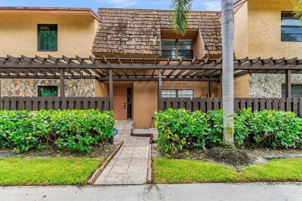 3 bedroom 2 bath Residential for sale at 7864 NW 12TH Street, Plantation FL 33322