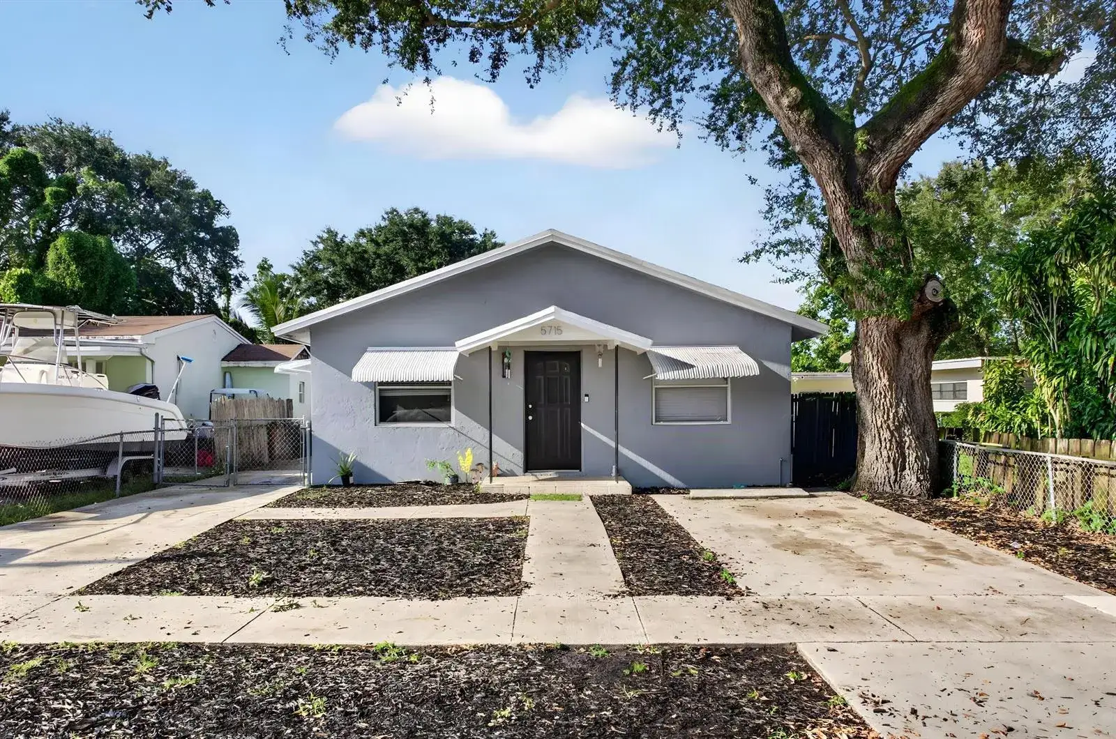 3 bedroom 3 bath Residential for sale at 5715 GARFIELD Street, Hollywood FL 33021