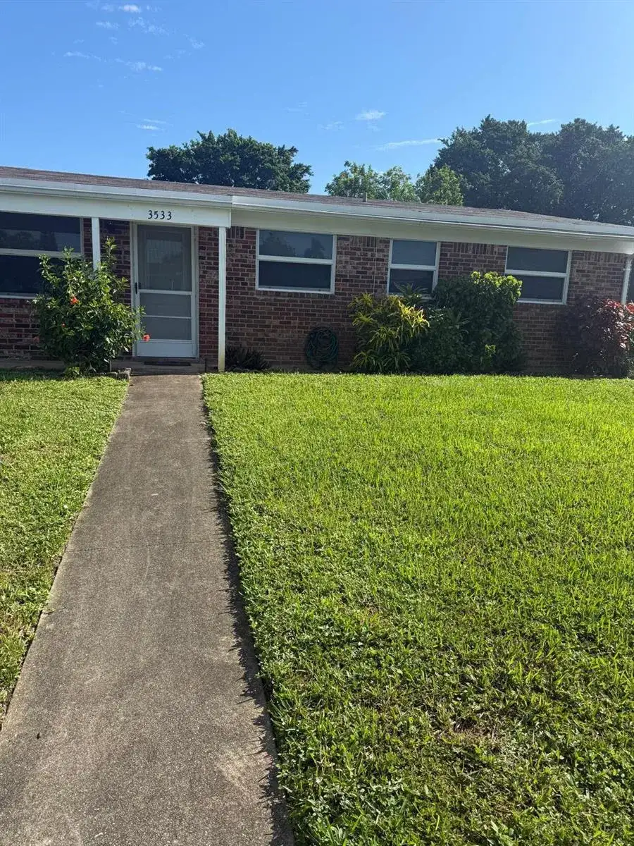 3 bedroom 1 bath Residential for sale at 3533 FLORIDA Boulevard, FL 33410