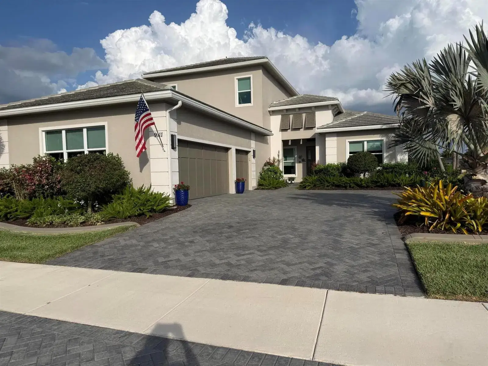 9111 SW Roccia Way, Port St. Lucie FL 34987