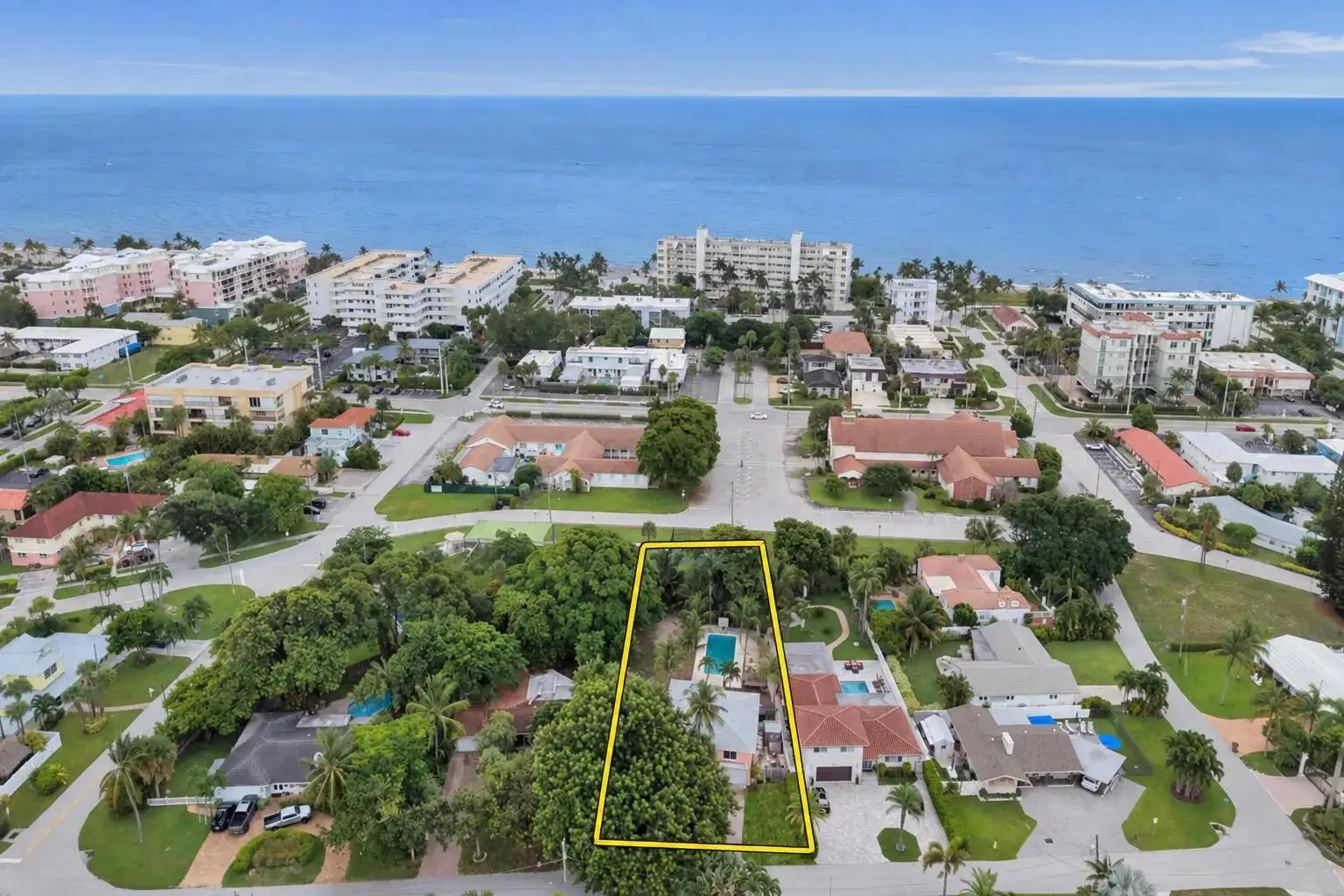 4 bedroom 3 bath Residential for sale at 460 SE 18TH Avenue, Deerfield Beach FL 33441