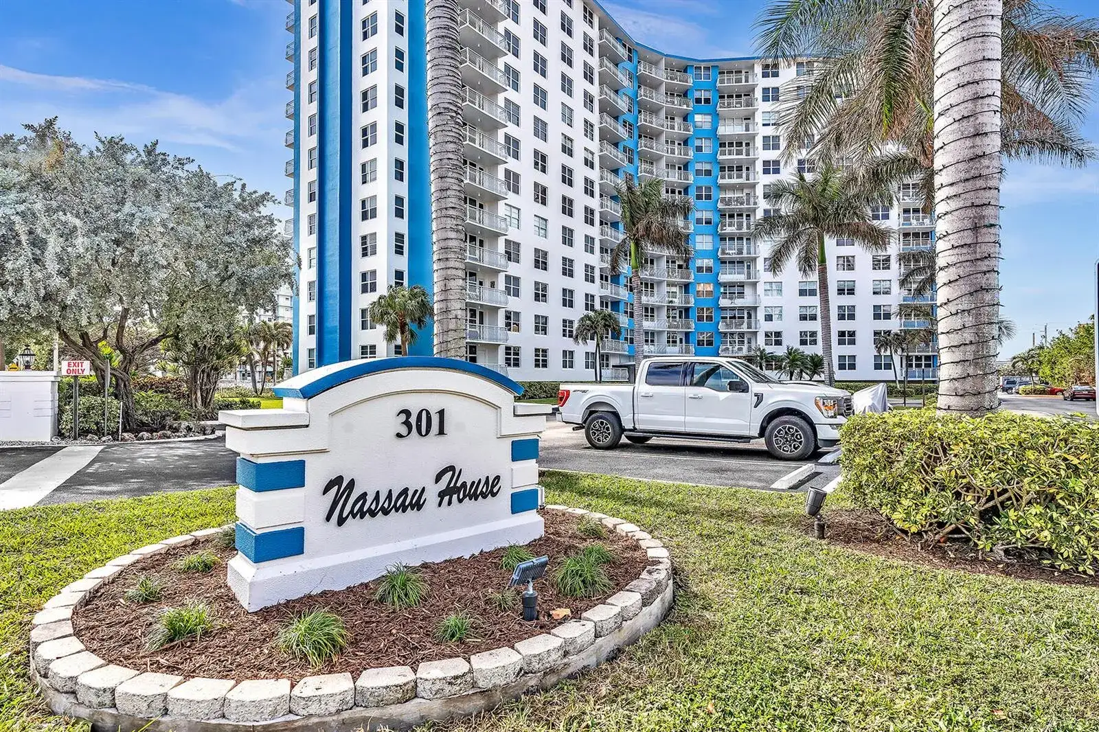 2 bedroom 2 bath Residential for sale at 301 N Ocean Boulevard # 709, Pompano Beach FL 33062