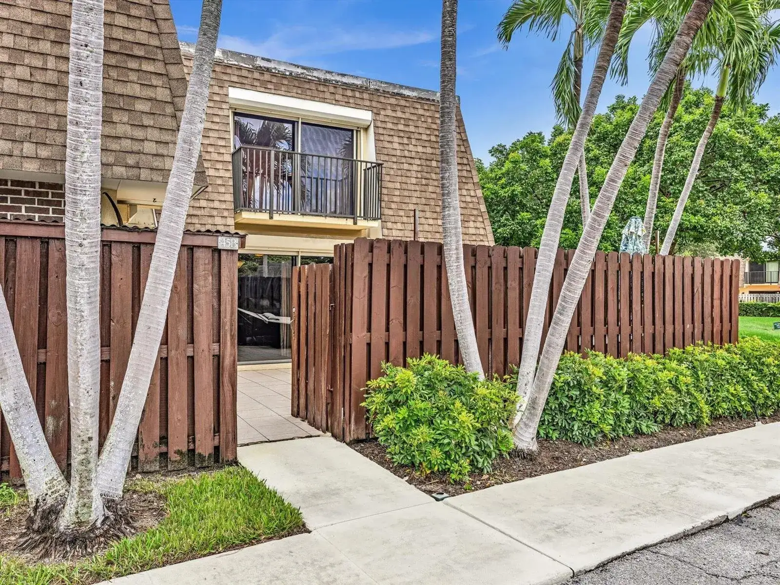 2 bedroom 2 bath Residential for sale at 2895 SW 22nd Circle # 45B, Delray Beach FL 33445