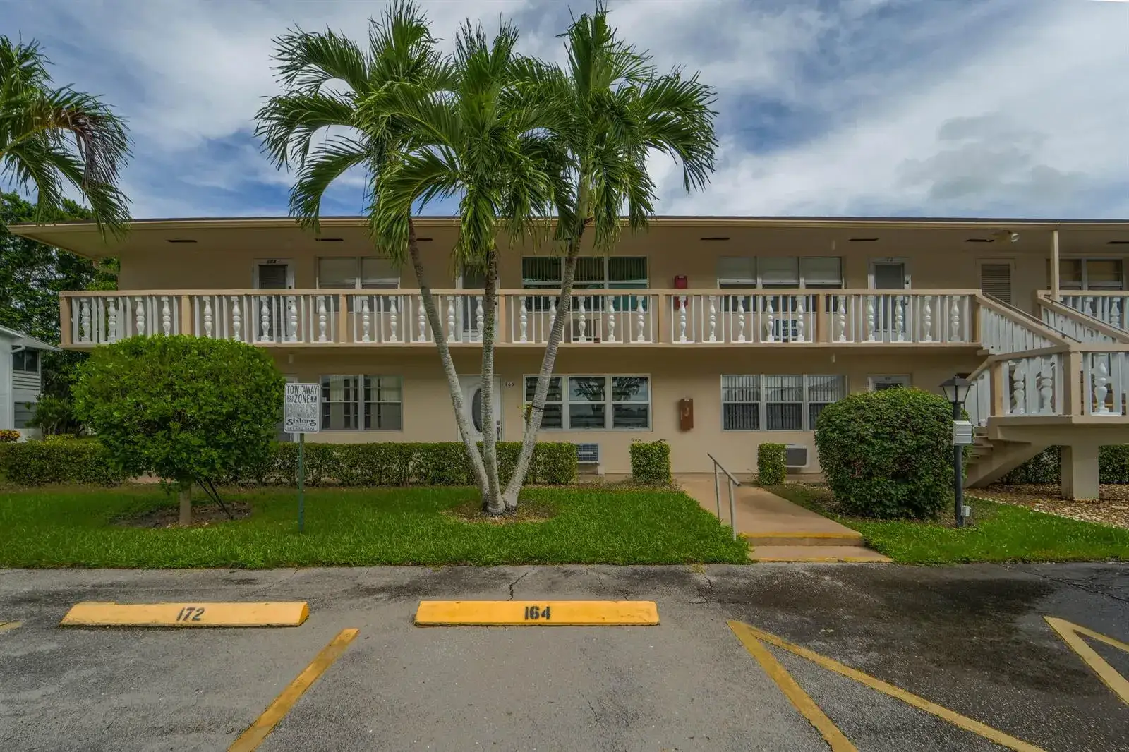 1 bedroom 1 bath Residential for sale at 173 KENT J, West Palm Beach FL 33417