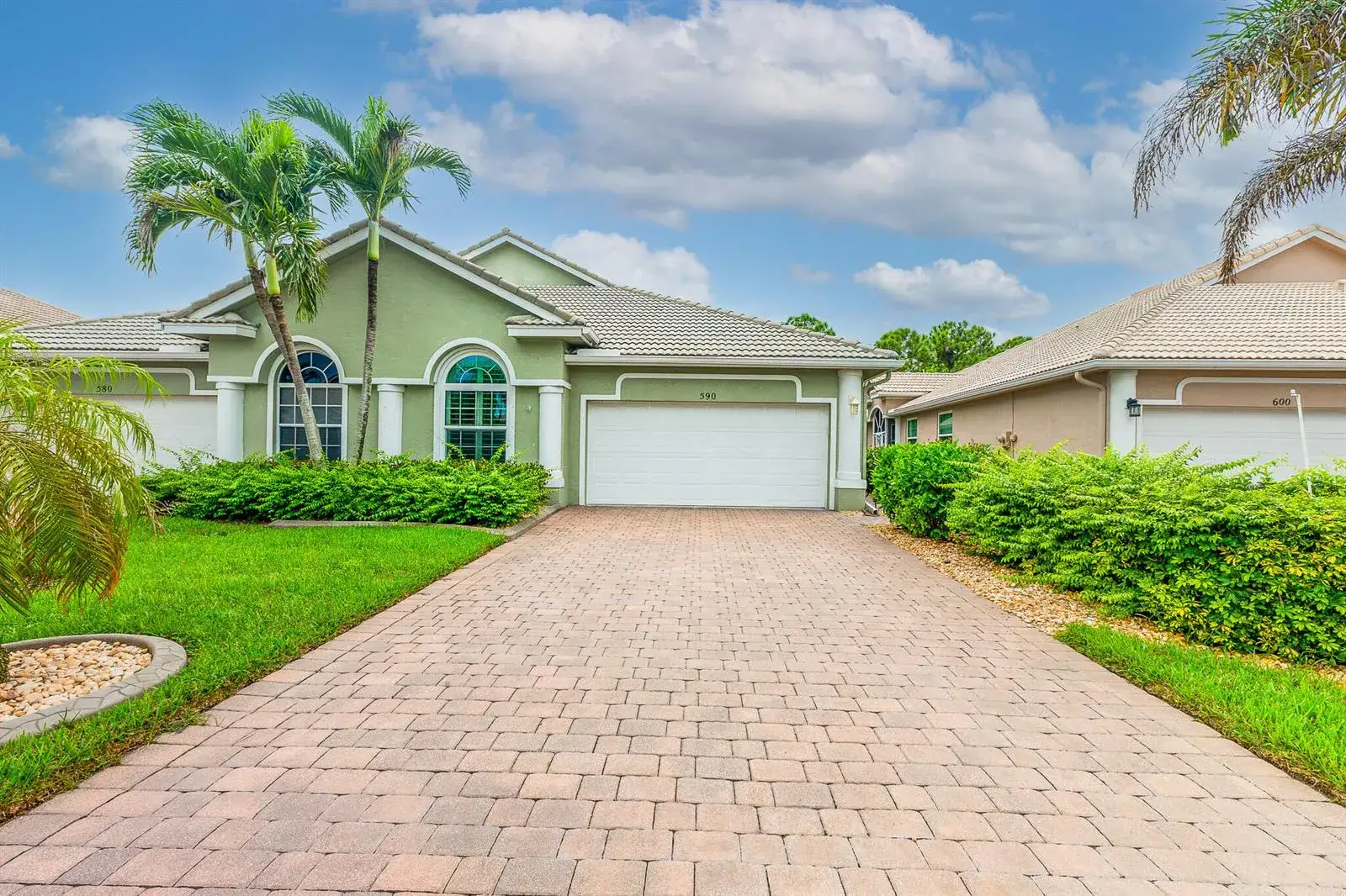 3 bedroom 2 bath Residential for sale at 590 NW Red Pine Way, Jensen Beach FL 34957