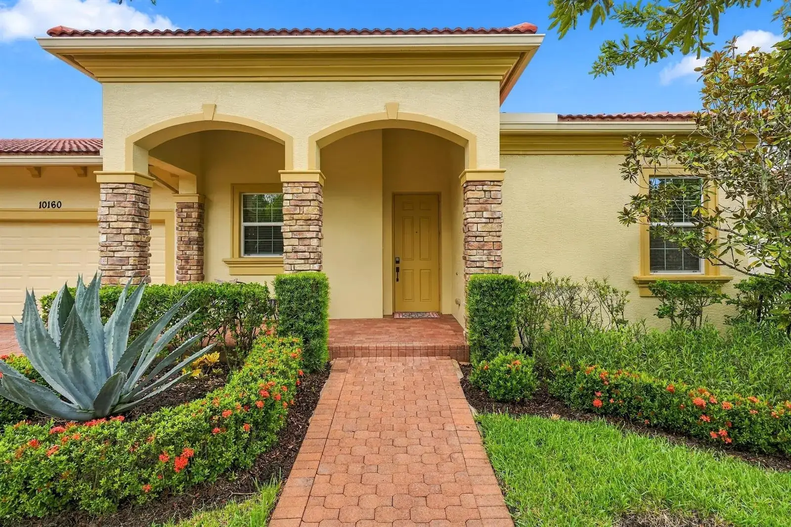2 bedroom 2 bath Residential for sale at 10160 SW AZZO Lane, Port St. Lucie FL 34986