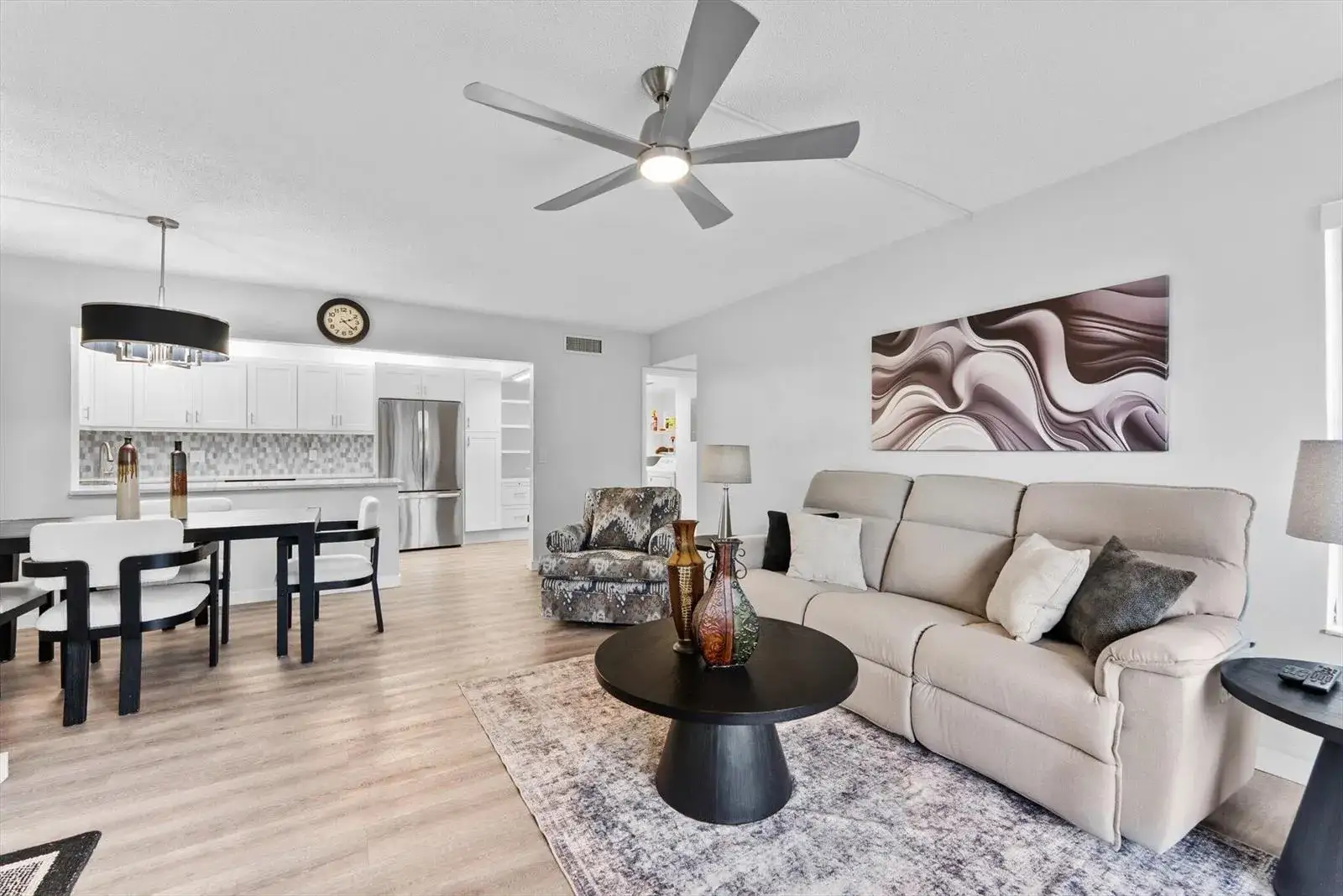 2 bedroom 2 bath Residential for sale at 722 SUNNY PINE Way # F1, FL 33415