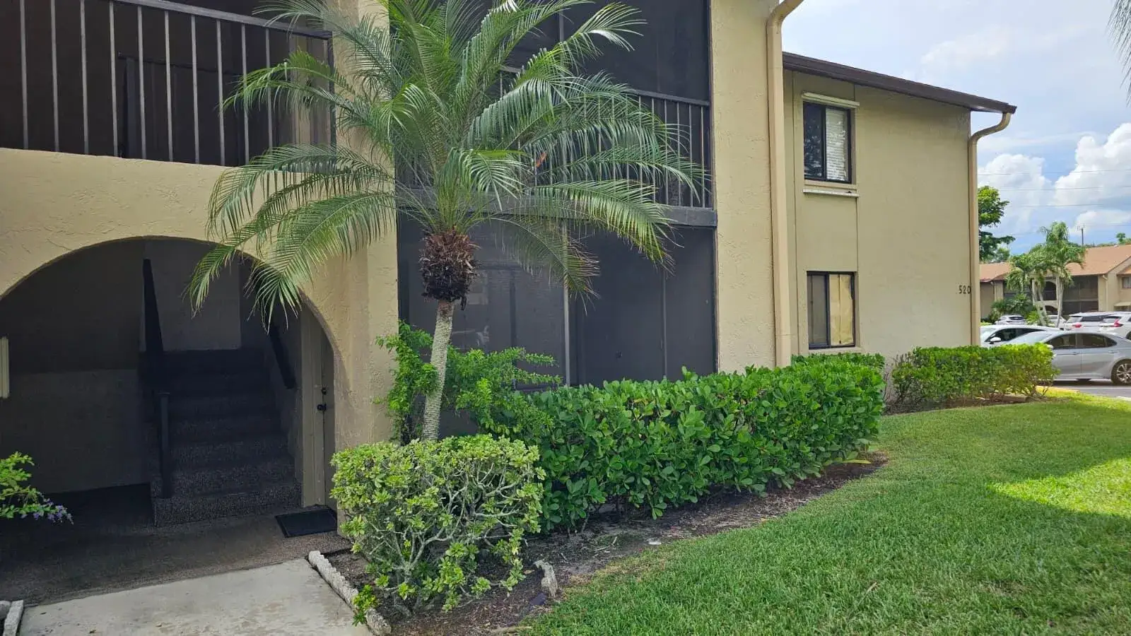 2 bedroom 2 bath Residential for sale at 520 Shady Pine Way # D1, FL 33415
