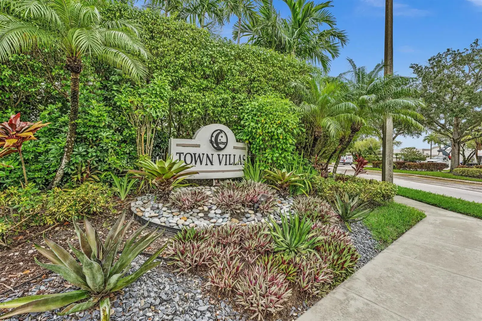 2 bedroom 2 bath Residential for sale at 18880 JOLSON Avenue # 8, Boca Raton FL 33496