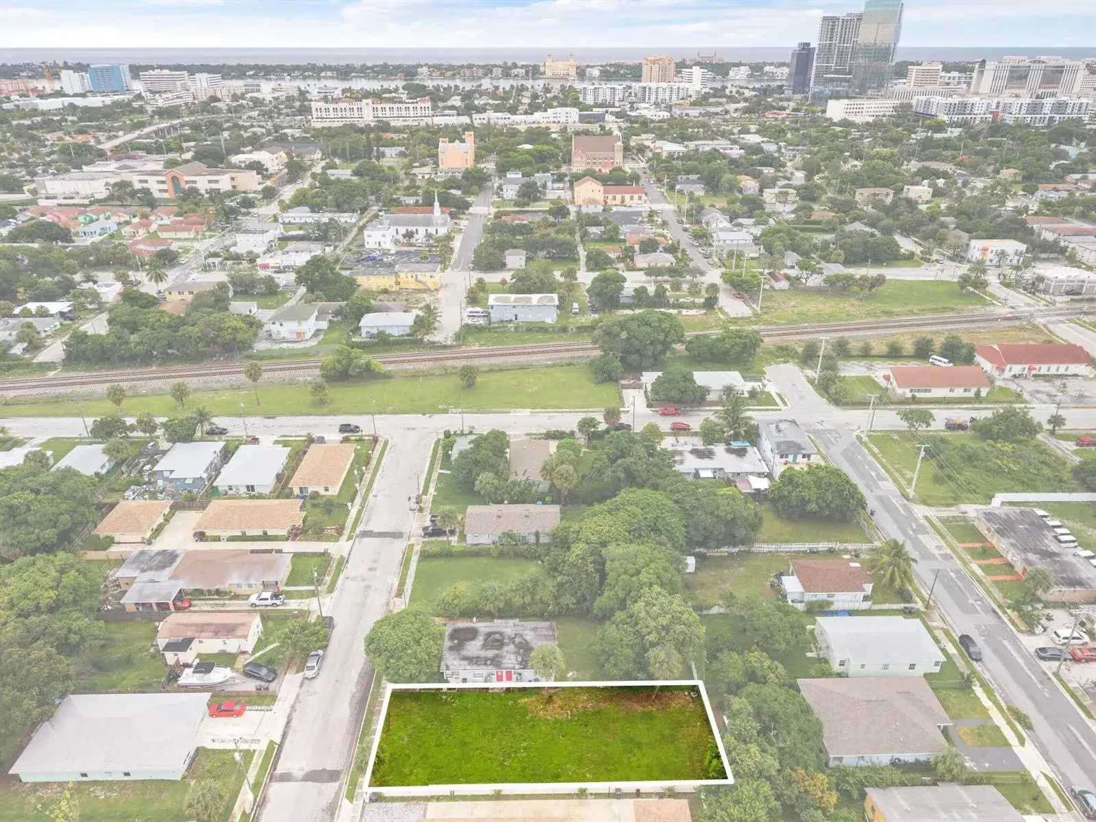 1120 9TH Street, West Palm Beach FL 33401
