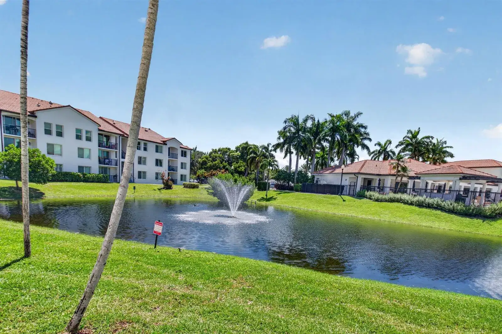3 bedroom 2 bath Residential for sale at 417 Villa Circle, Boynton Beach FL 33435