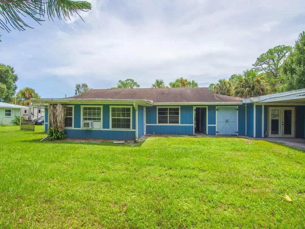 8206 LAKELAND Boulevard, Fort Pierce FL 34951