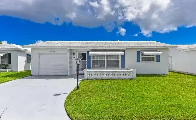 2 bedroom 2 bath Residential for sale at 116 SW 10th Court, Boynton Beach FL 33426