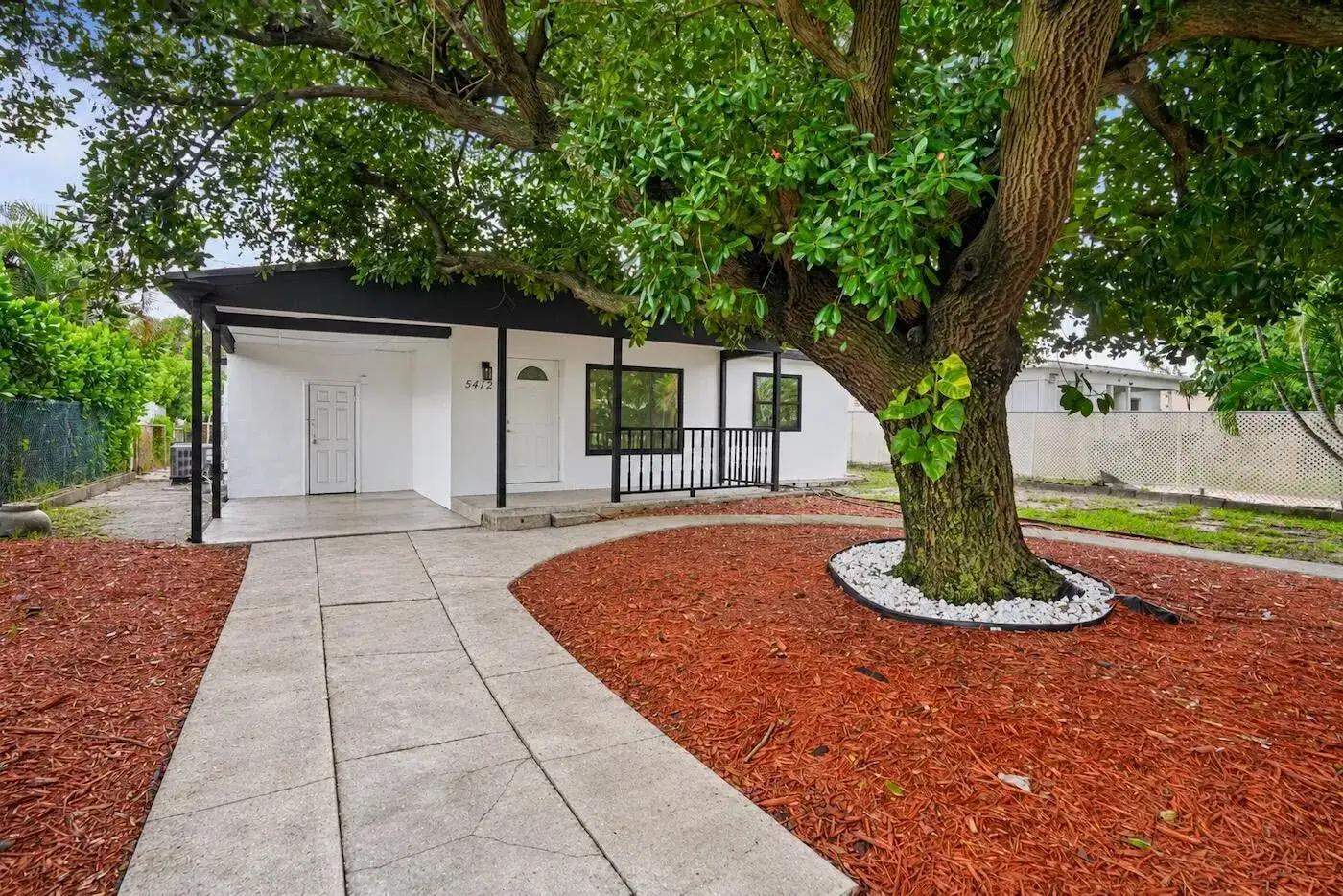3 bedroom 1 bath Residential for sale at 5472 NW 1ST Avenue, Oakland Park FL 33309
