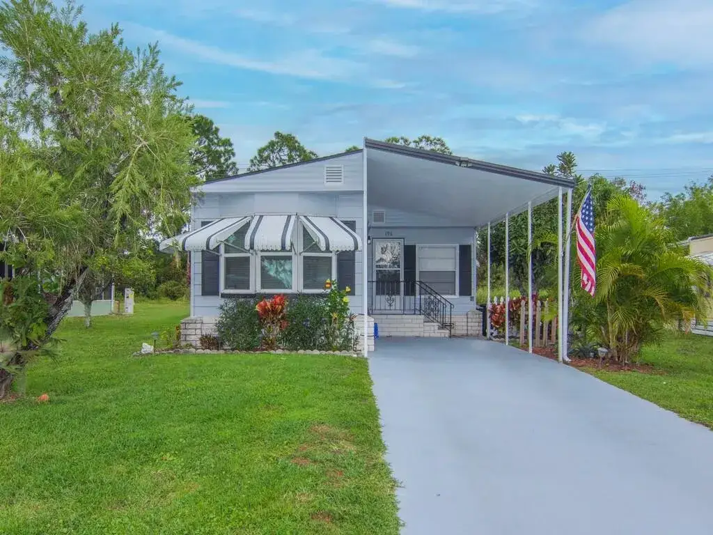 2 bedroom 2 bath Residential for sale at 196 W Caribbean, Port St. Lucie FL 34952