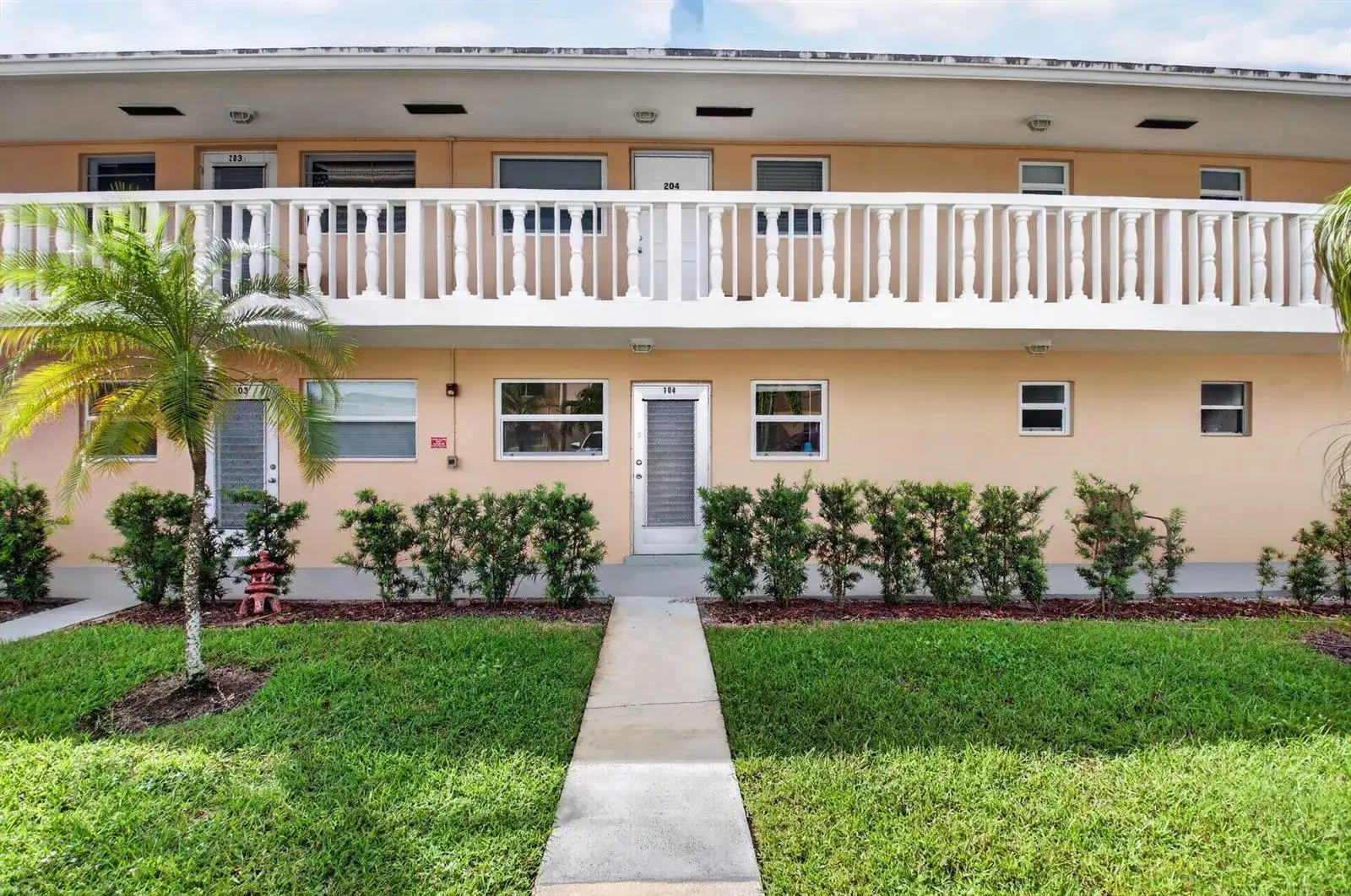 1 bedroom 1 bath Residential for sale at 2192 NE 1st Way # 104, Boynton Beach FL 33435