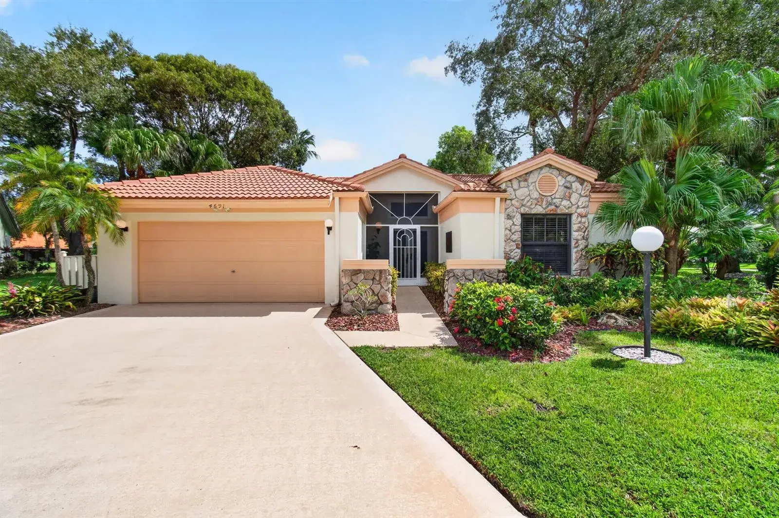 3 bedroom 2 bath Residential for sale at 4691 Yardarm Lane, Boynton Beach FL 33436