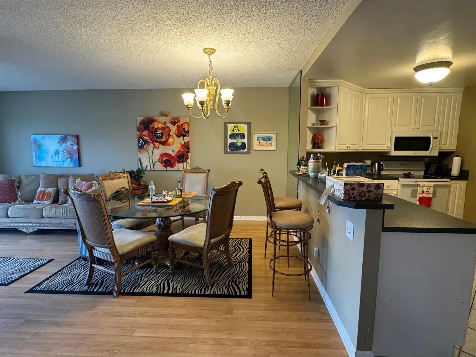 2 bedroom 2 bath Residential for sale at 340 SUNSET Drive # 808, Fort Lauderdale FL 33301