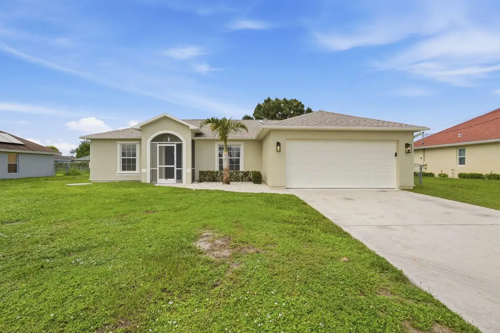 453 SW COLUMBUS Drive, Port St. Lucie FL 34953