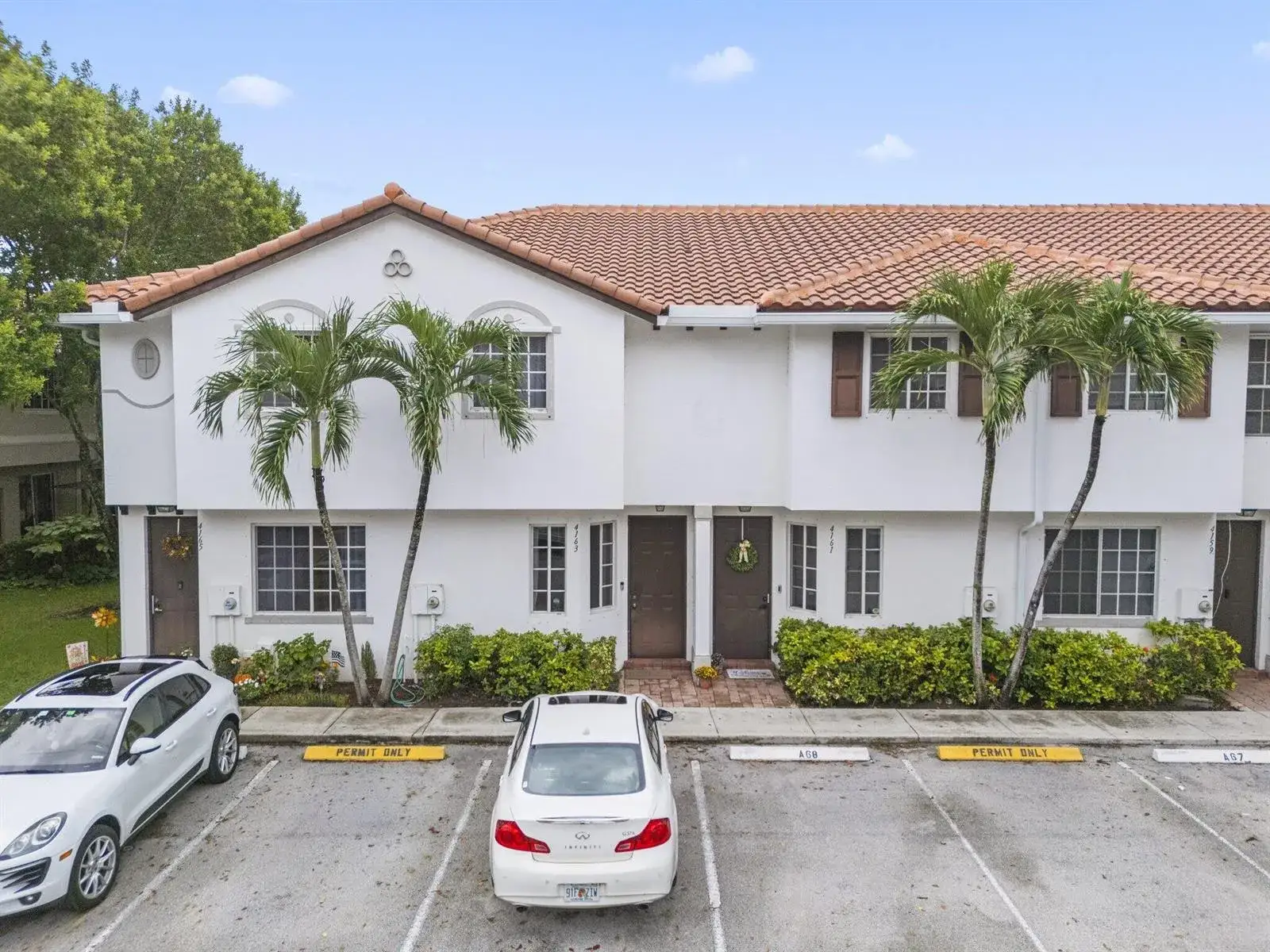 2 bedroom 2 bath Residential for sale at 4163 Napoli Lake Drive, Riviera Beach FL 33410