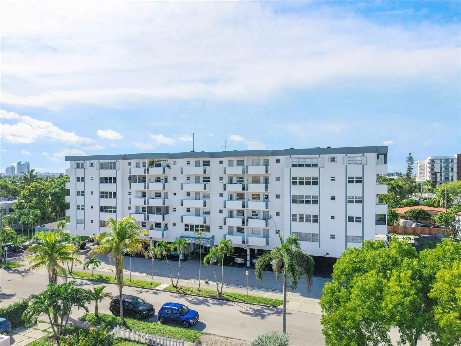1720 JEFFERSON Street # 212, Hollywood FL 33020