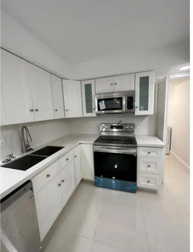 3 bedroom 2 bath Residential for sale at 6200 NW 2nd Avenue # 118, Boca Raton FL 33487