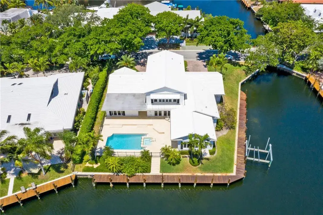4 bedroom 5 bath Residential for sale at 2 Compass Lane, Fort Lauderdale FL 33308