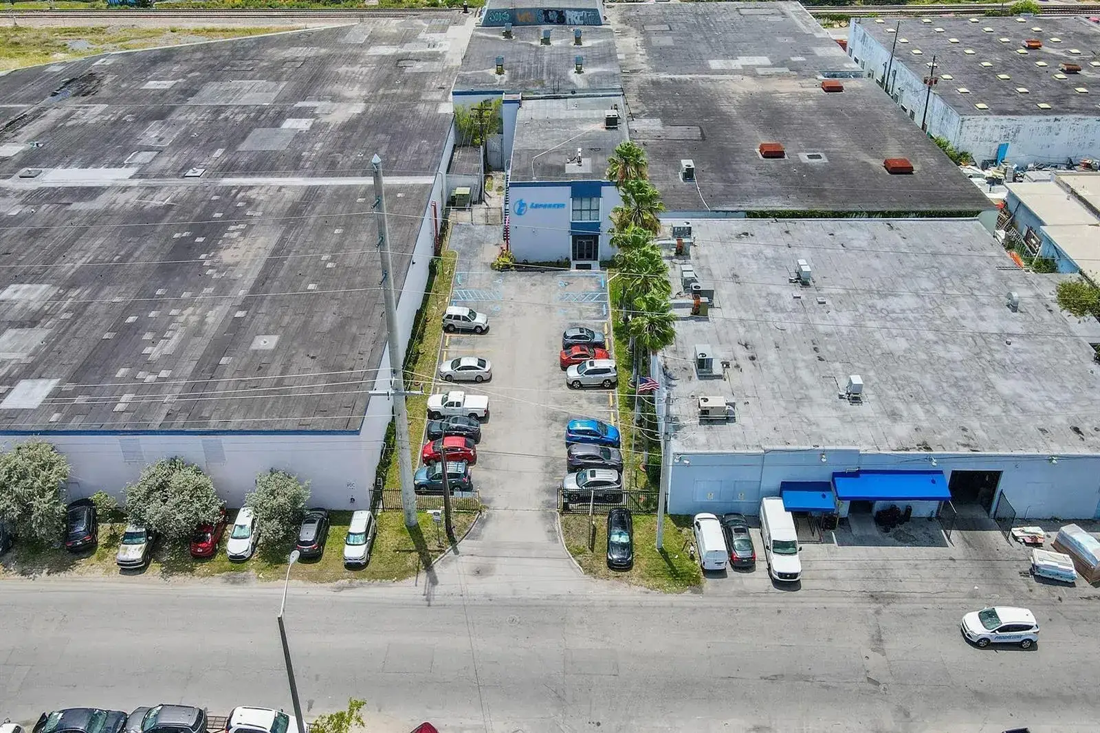 Commercial Sale for sale at 3775 NW 77th Street, Miami FL 33147