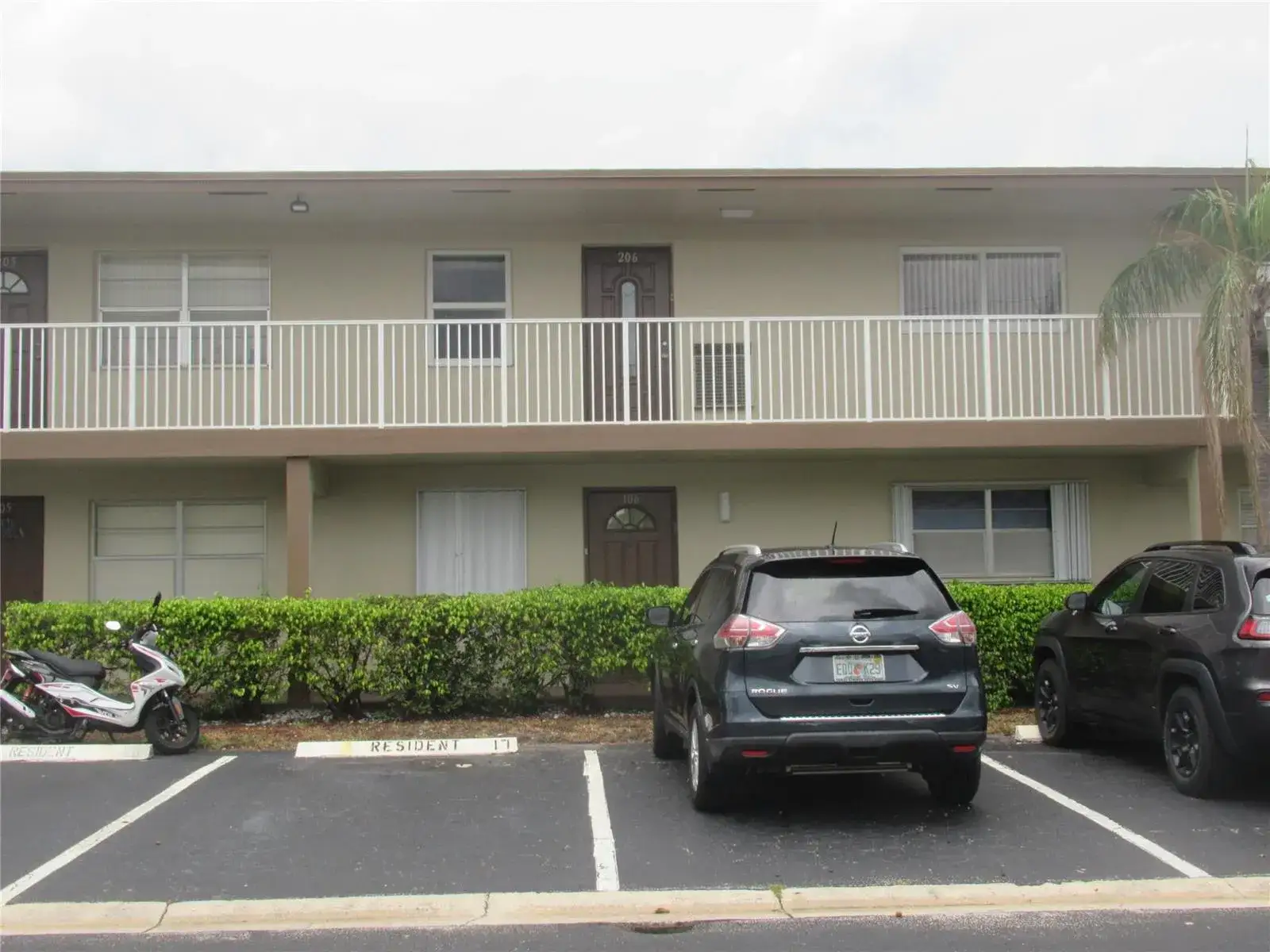 2 bedroom 2 bath Residential for sale at 601 NW 76th Terrace # 206, Margate FL 33063