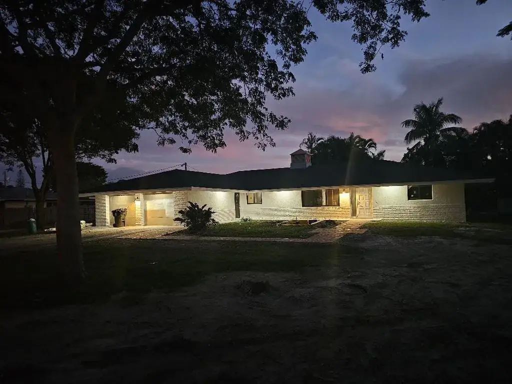 4 bedroom 2 bath Residential for sale at 7676 Overlook Drive, Lake Worth FL 33467