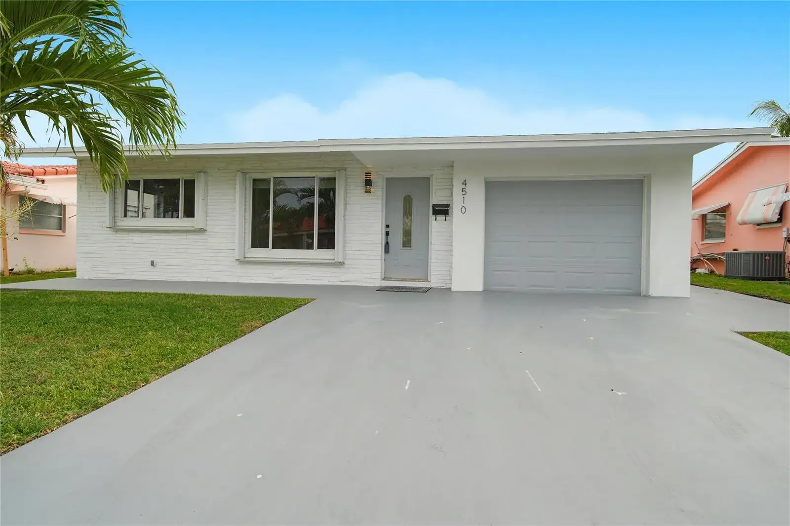 4510 NW 49th Drive, Tamarac FL 33319