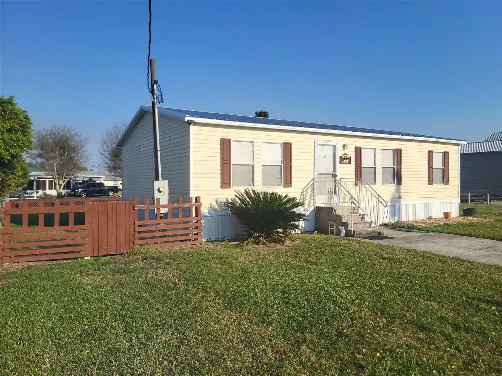 3 bedroom 2 bath Residential for sale at 1057 Blue Heron, Moore Haven FL 33471