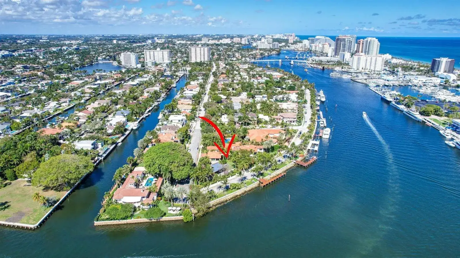 5 bedroom 6 bath Residential for sale at 815 Idlewyld Drive, Fort Lauderdale FL 33301