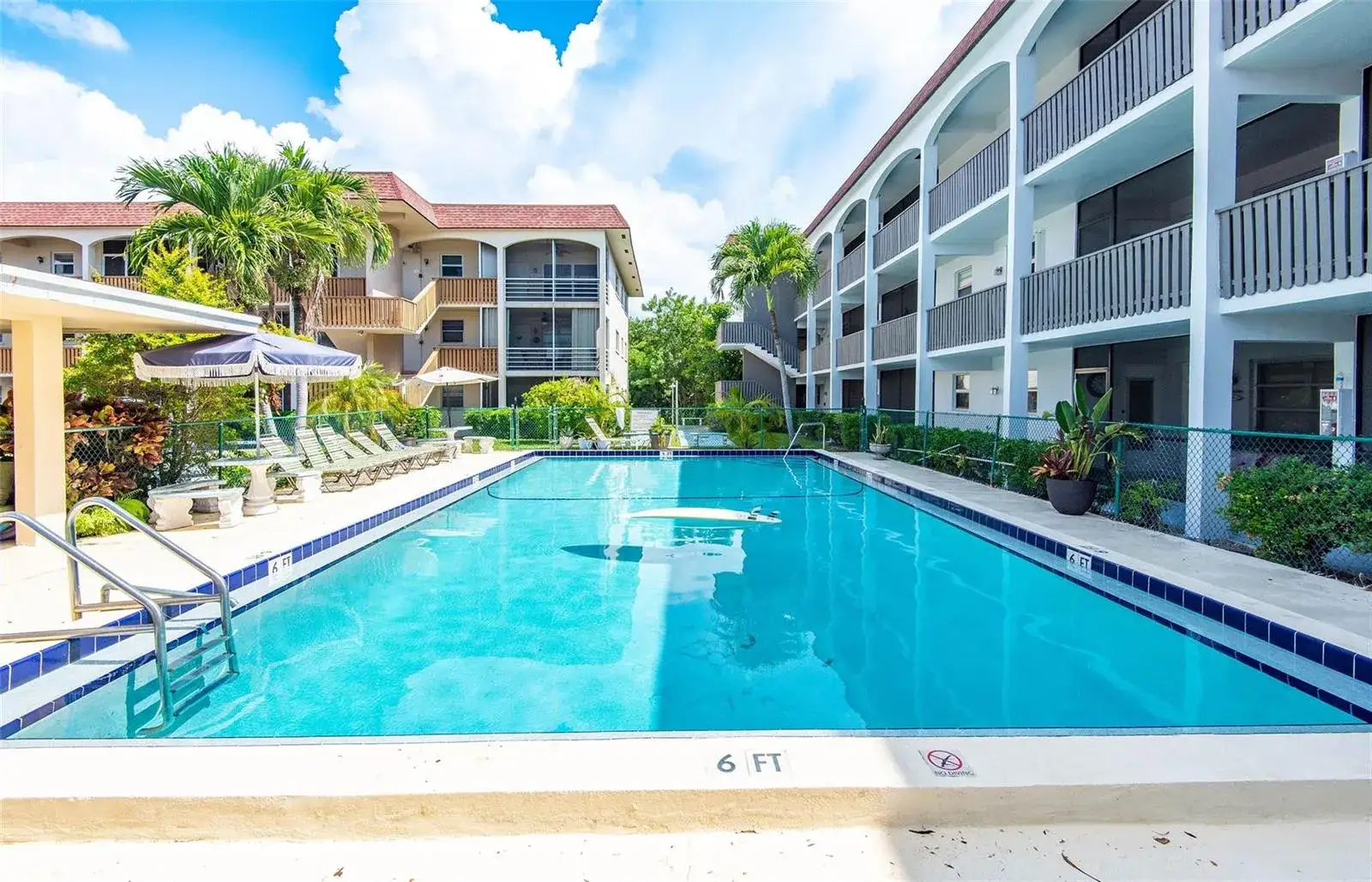 2 bedroom 2 bath Residential for sale at 651 Pine Drive # 306, Pompano Beach FL 33060