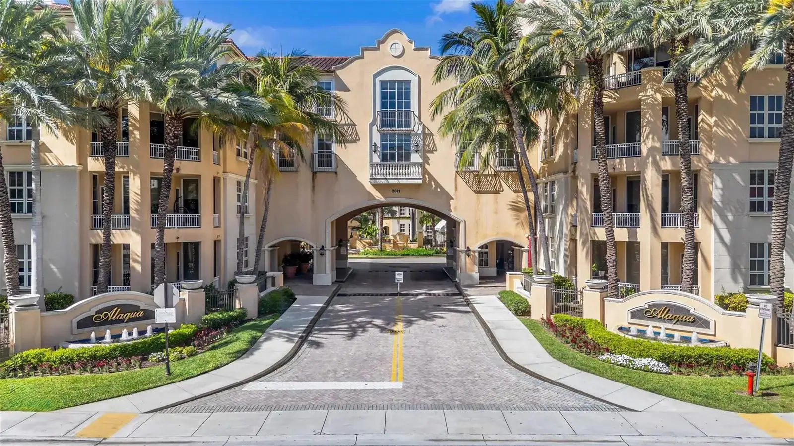 2 bedroom 2 bath Residential for sale at 3001 NE 185th Street # 111, Aventura FL 33180