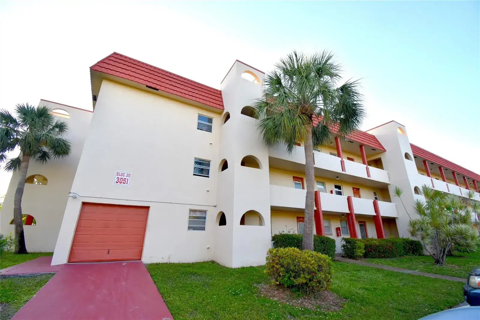 2 bedroom 2 bath Residential for sale at 3051 Sunrise Lakes Drive # 311, Sunrise FL 33322